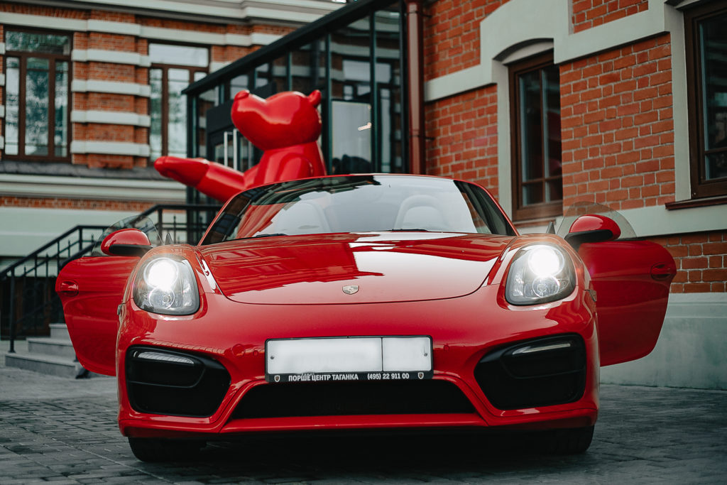Red Porsche Boxter Front аренда нижний новгород