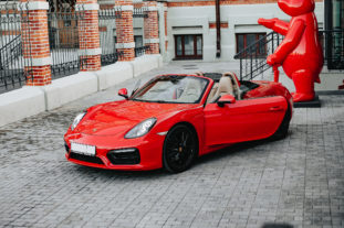 Red Porsche Boxter аренда нижний новгород